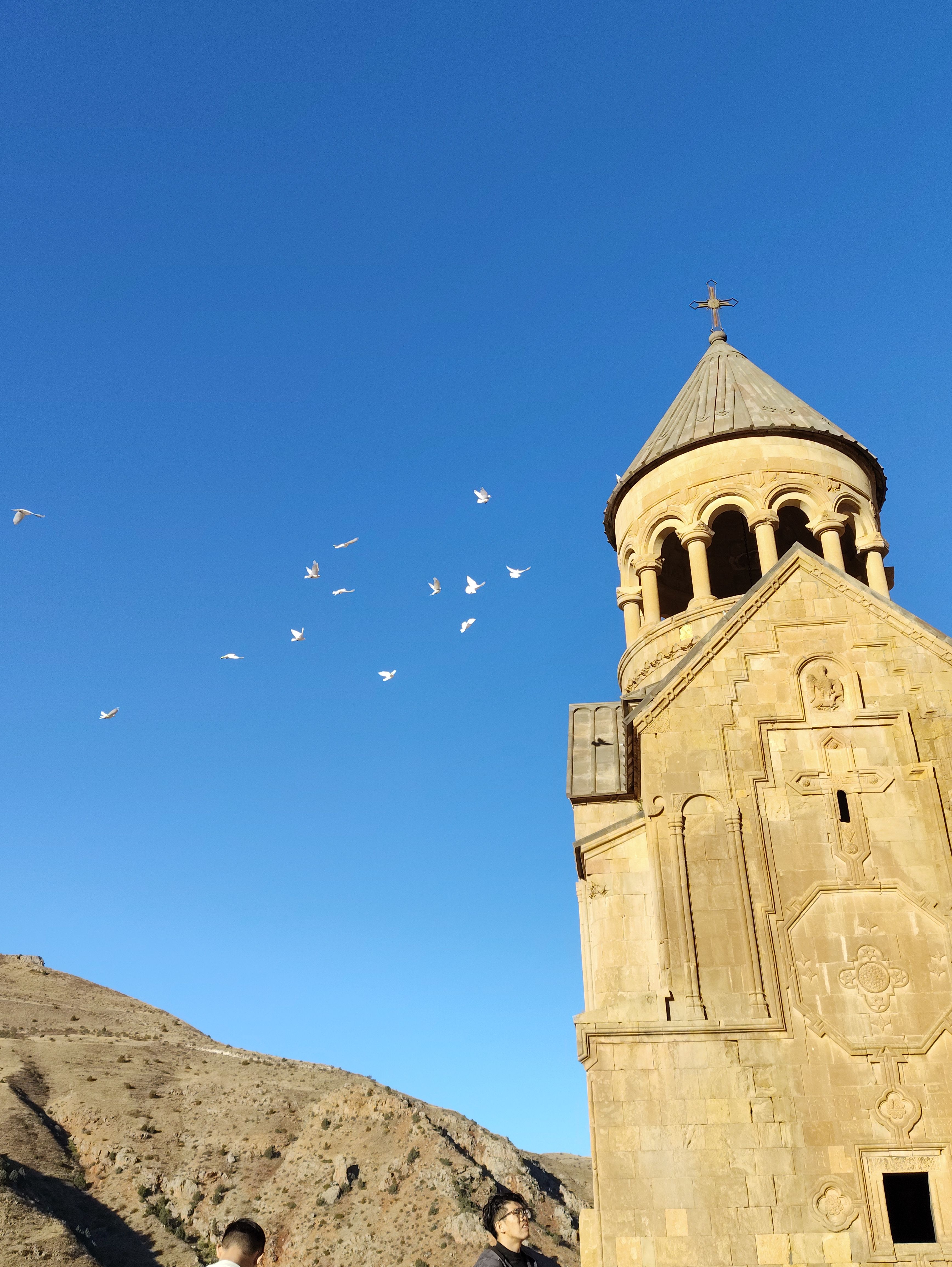 Noravank Monastery and birds