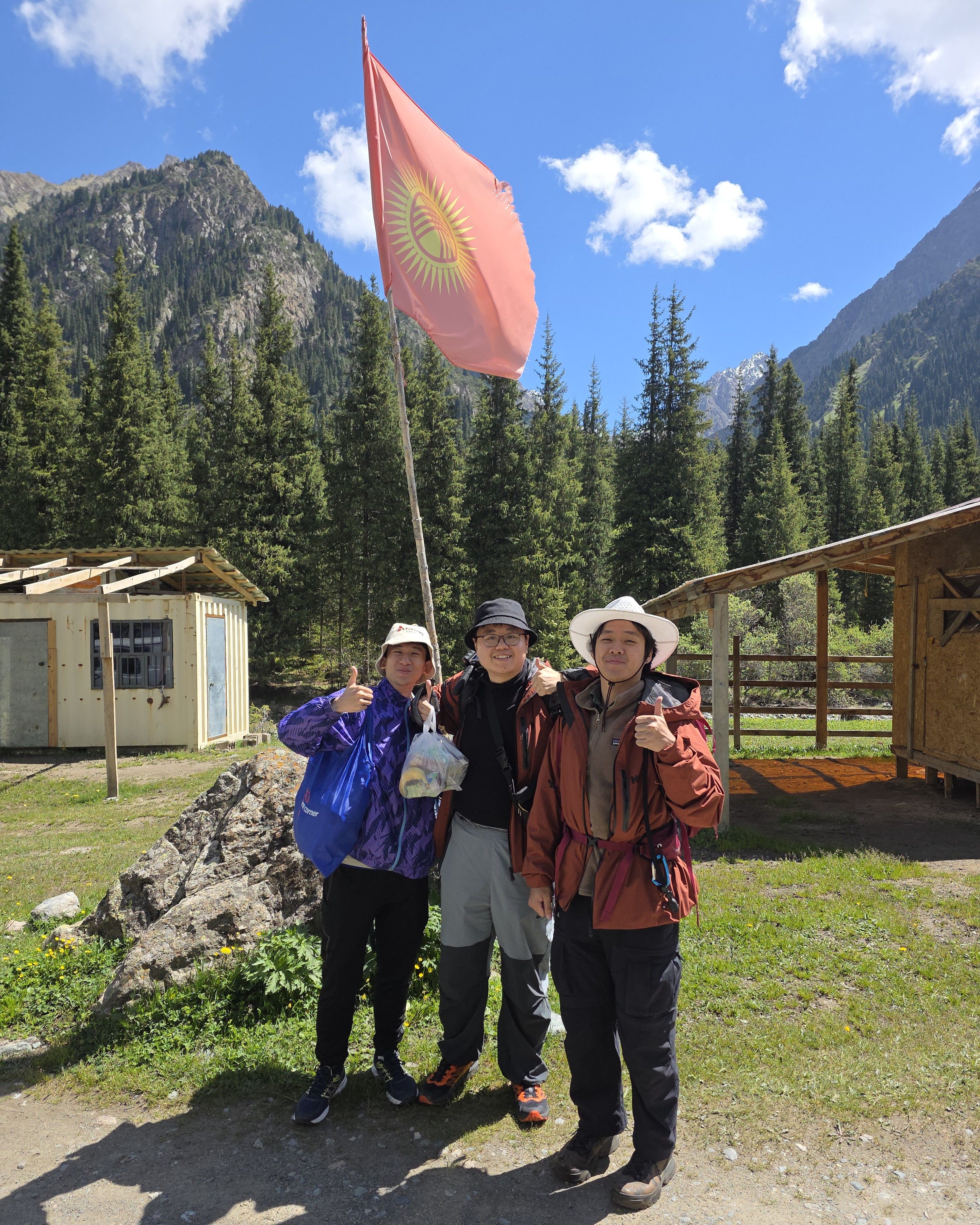 Group photo at Karakol Gorge