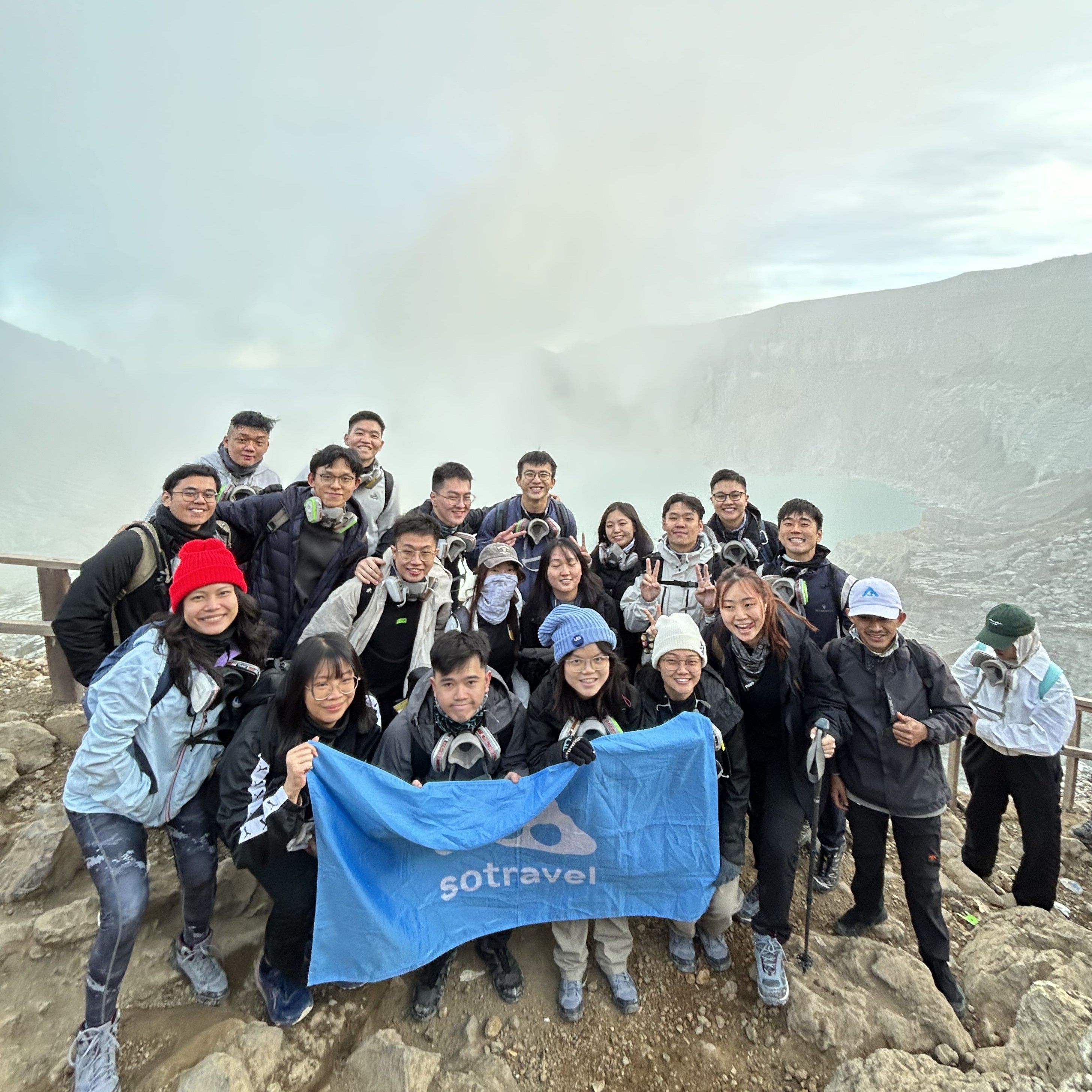 Group photo from Ijen